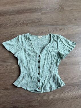 Lily White Women’s Top